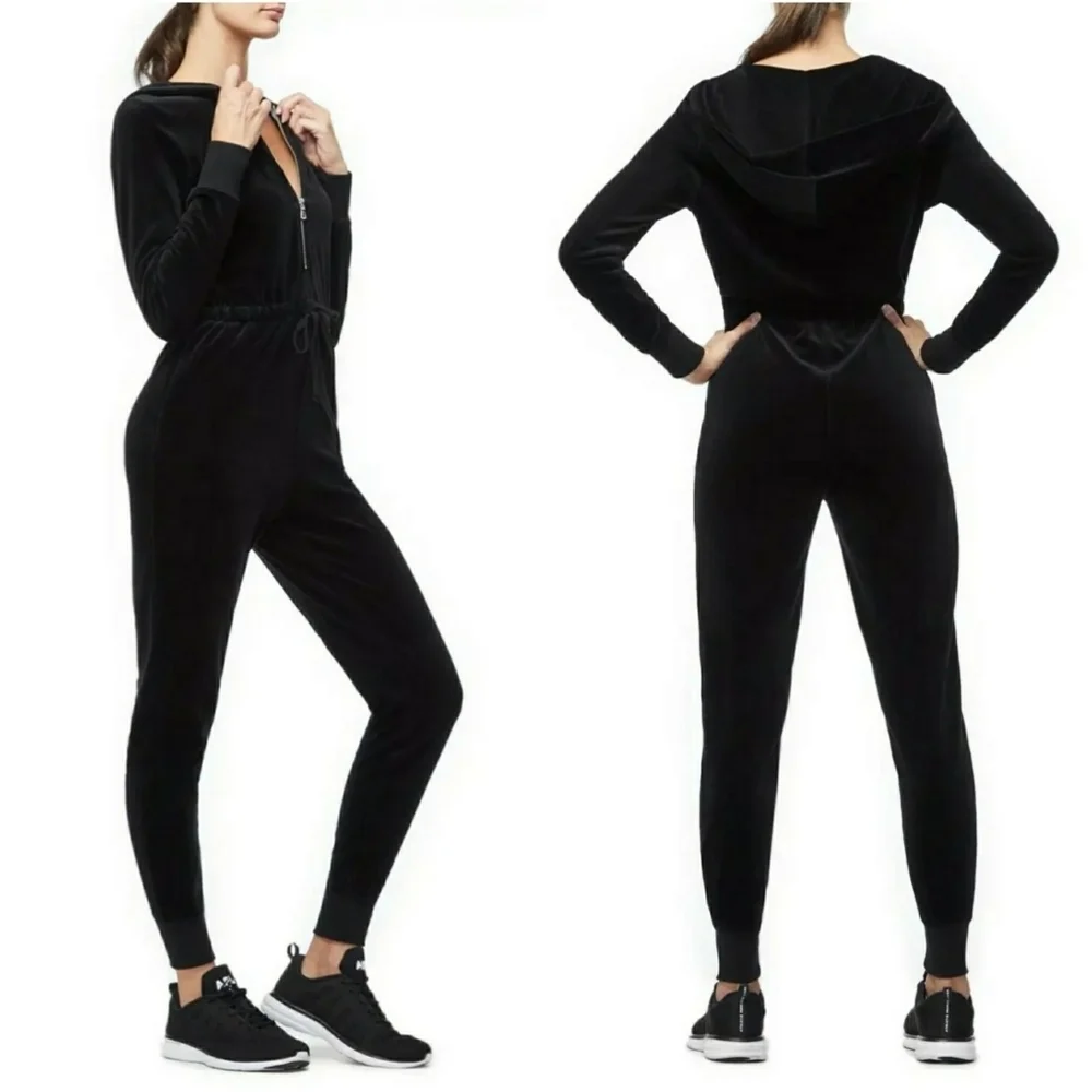 GOOD AMERICAN // ltd ed black velour long sleeve hooded full zip jumpsuit